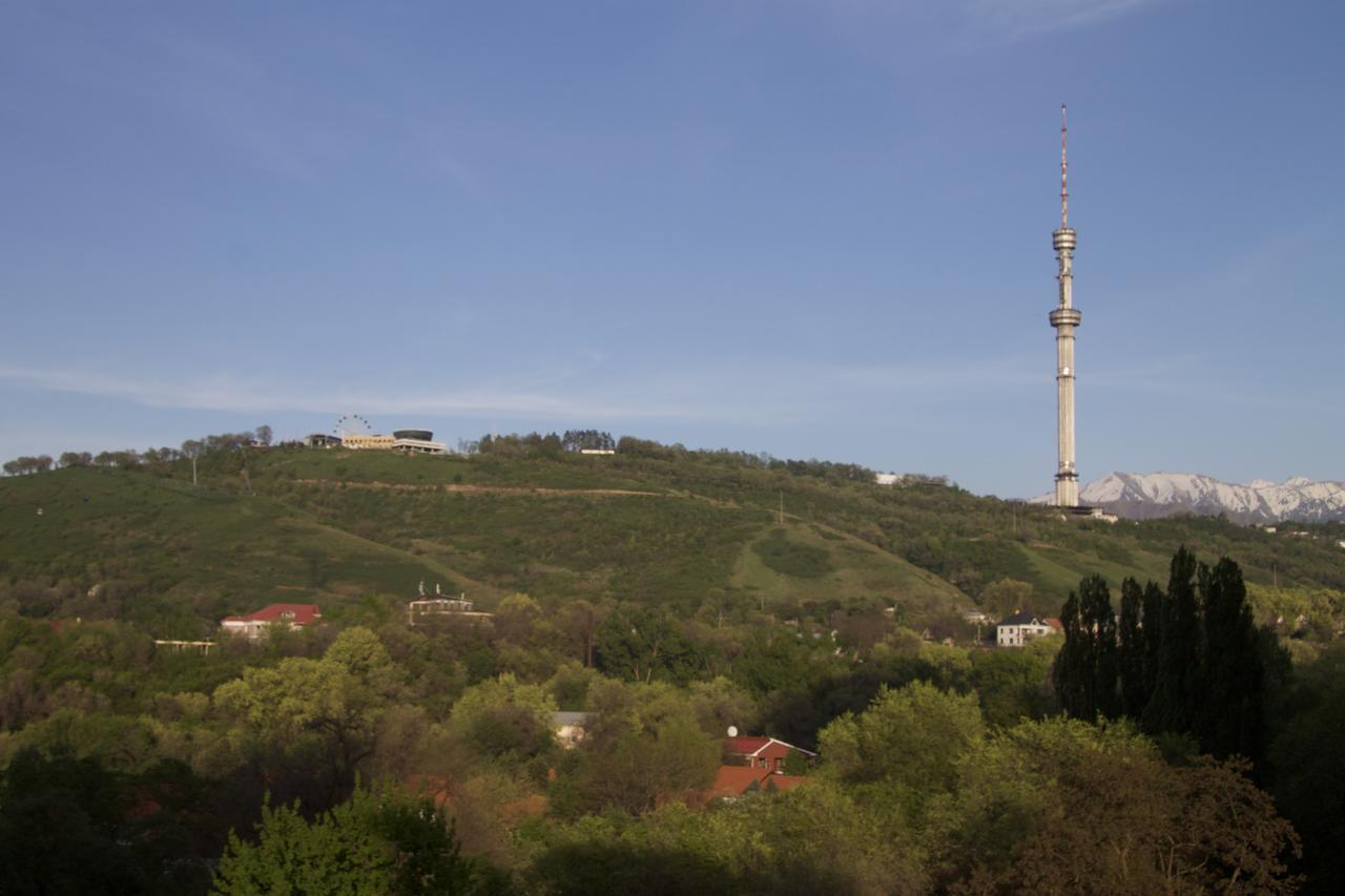 Deluxe Plaza Hotel Almati Kültér fotó