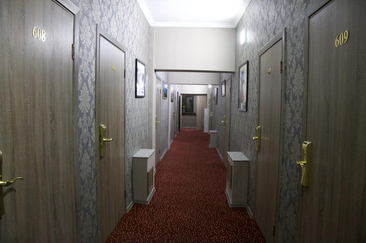 Deluxe Plaza Hotel Almati Kültér fotó