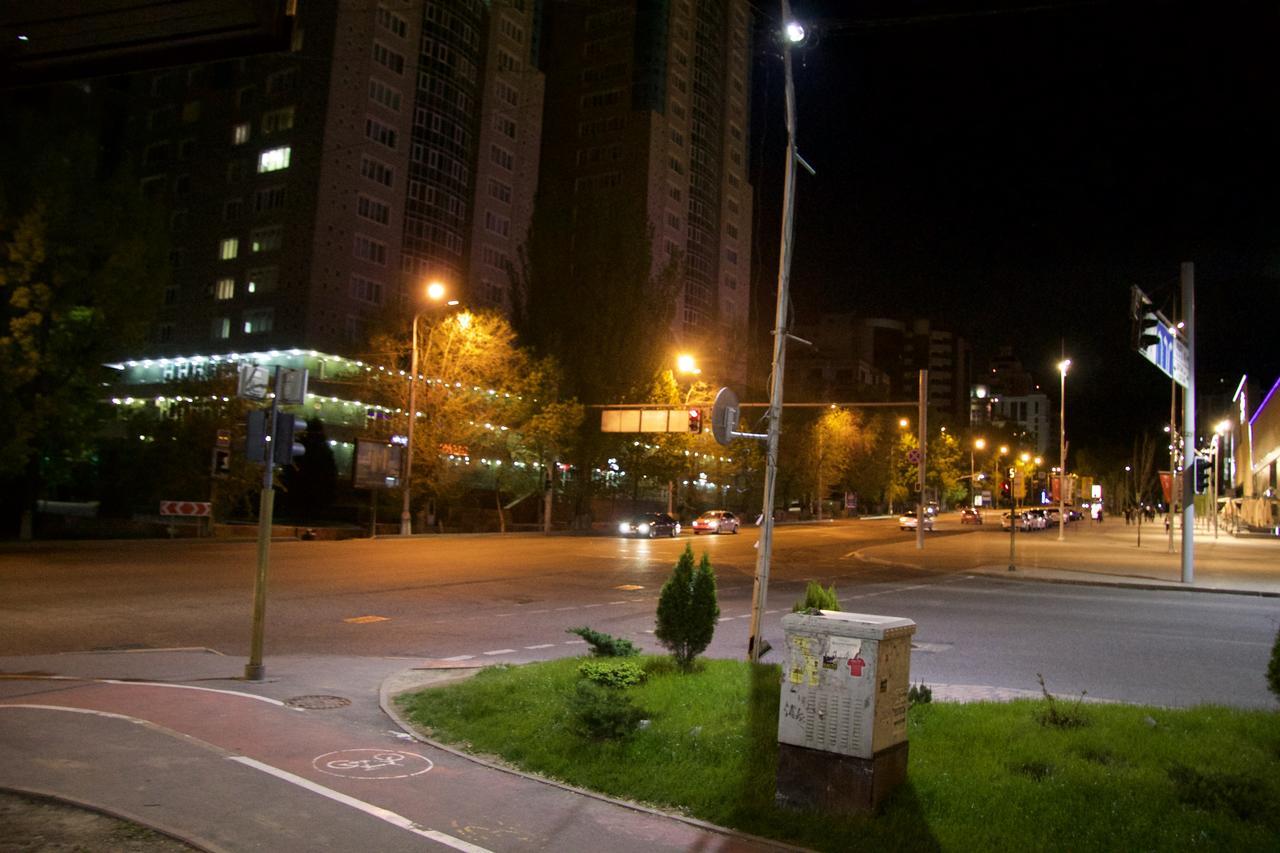 Deluxe Plaza Hotel Almati Kültér fotó
