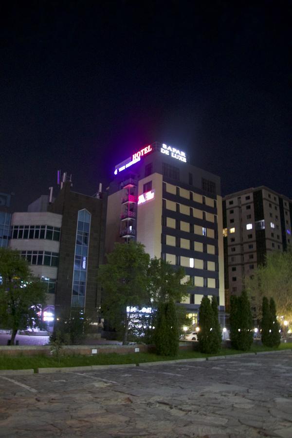 Deluxe Plaza Hotel Almati Kültér fotó